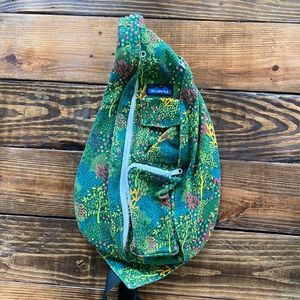 Kavu cross body bag